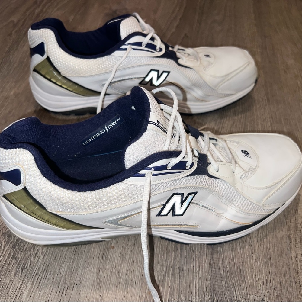 Men’s New Balance 846 Motion Control Walking Shoe